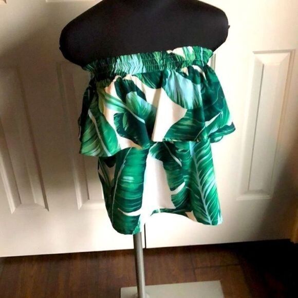 Tiff & Jen Tropical Palm Off Shoulder Top - Picture 4 of 9